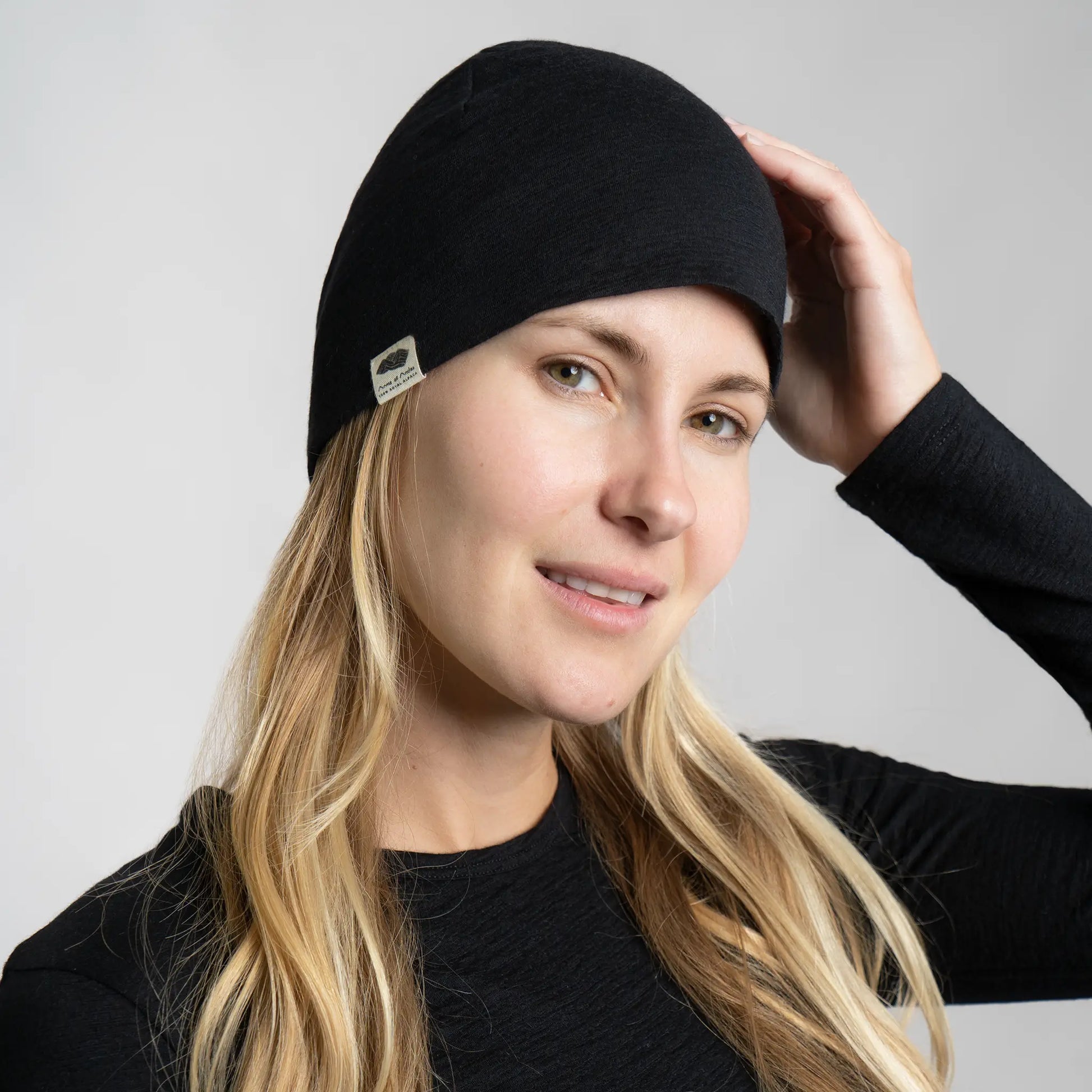 thermo regulate beanie ultralight color black
